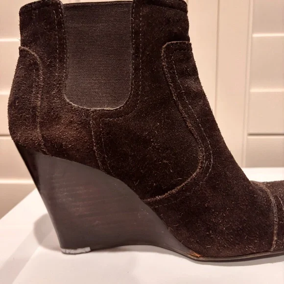 Tory Burch Adrienne suede wedge ankle bootie in brown size 8.5 - Picture 6 of 13
